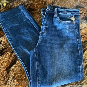 Judy Blue embroidered ankle. Hemmed to 26” inseam